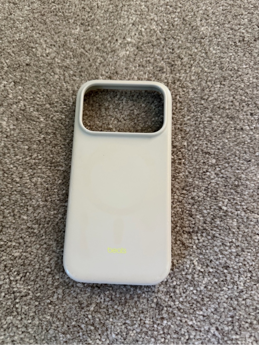Beats by Dre White Phone Case
